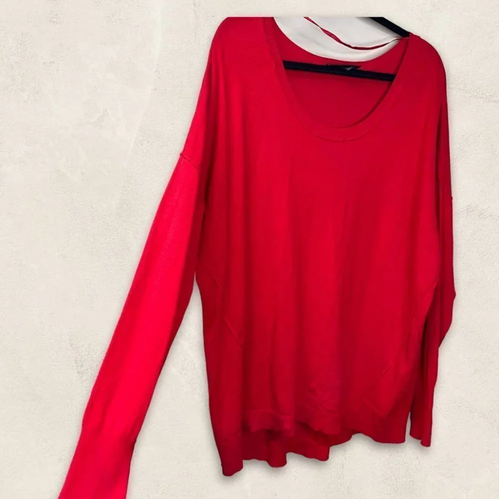 Nwot Lane Bryant Reverse Hem Sweater Size 18/20 (2XL)
